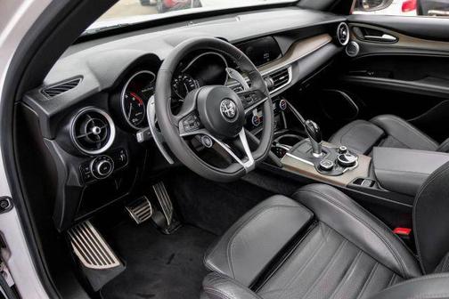 2018 Alfa Romeo Stelvio Ti
