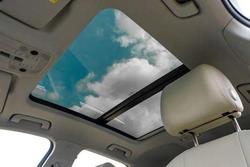 Ibis White 2023 Audi Q3 45 S line Premium