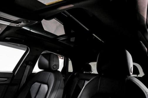Florett Silver Metallic 2024 Audi Q3 40 Premium