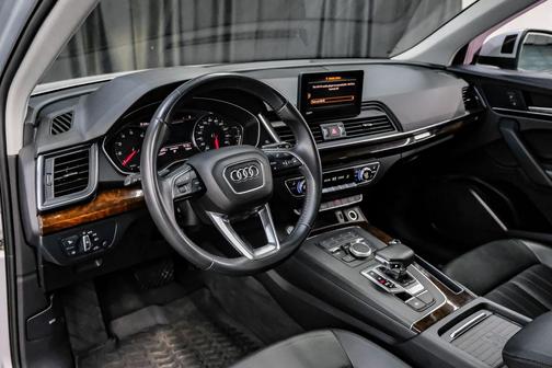 Florett Silver Metallic 2020 Audi Q5 45 Premium