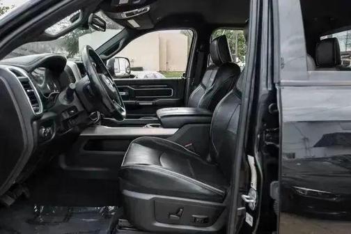 Diamond Black 2019 RAM 2500 Laramie