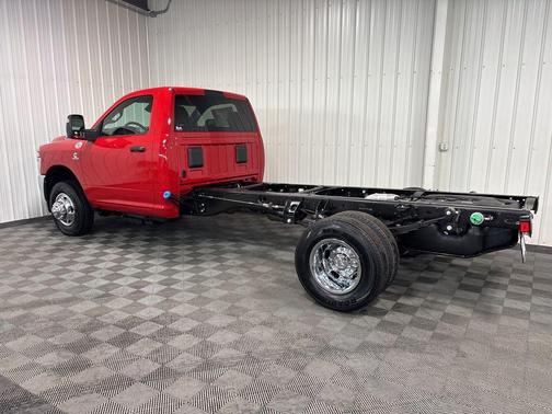 2026 RAM 3500 Tradesman/Big Horn