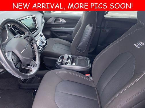 2021 Chrysler Pacifica Touring