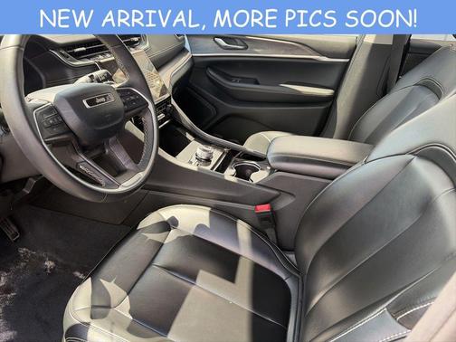 Diamond Black 2023 Jeep Grand Cherokee L Limited
