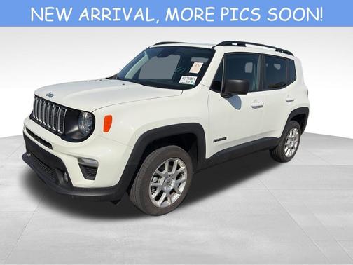 Alpine White Clearcoat 2023 Jeep Renegade Latitude