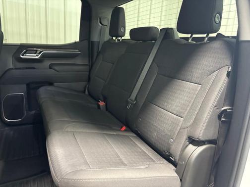 Summit White 2023 Chevrolet Silverado 1500 LT