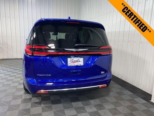 2021 Chrysler Pacifica Touring-L