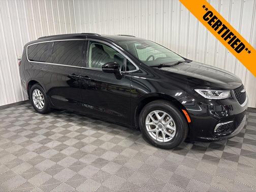 2022 Chrysler Pacifica Touring-L