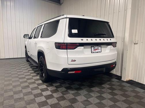 2025 Jeep Wagoneer L Series II