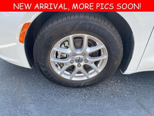 2022 Chrysler Pacifica Touring-L