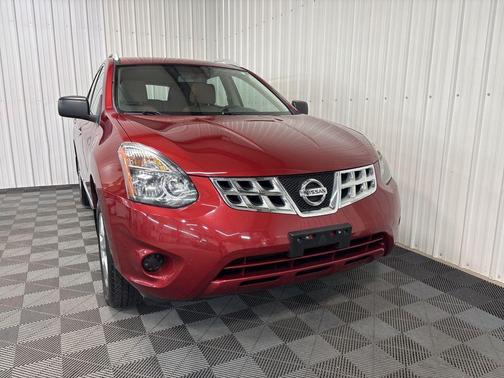 Cayenne Red 2014 Nissan Rogue Select S