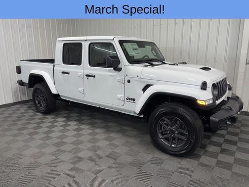 2025 Jeep Gladiator Sport