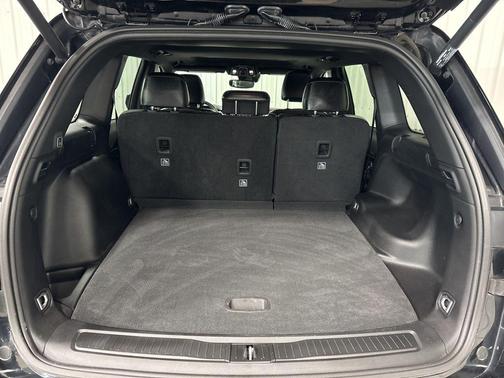 2022 Jeep Grand Cherokee Altitude