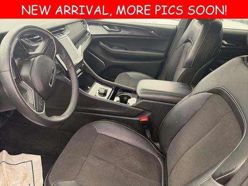 2022 Jeep Grand Cherokee Altitude