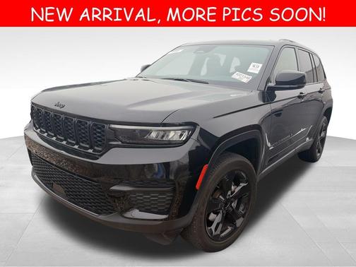 2022 Jeep Grand Cherokee Altitude