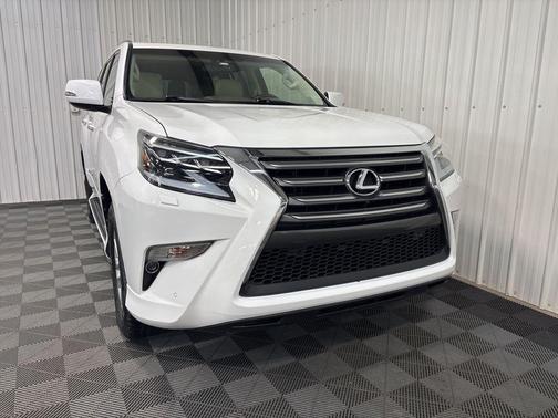 Starfire Pearl 2017 Lexus GX 460 Luxury