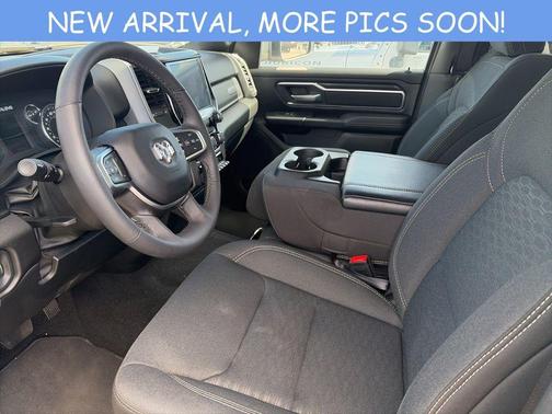 Bright White Clearcoat 2025 RAM 1500 Big Horn/Lone Star