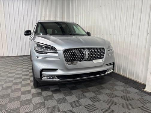 Silver Radiance 2021 Lincoln Aviator Reserve AWD