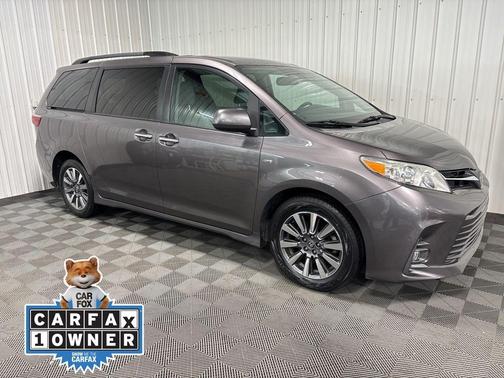 2020 Toyota Sienna XLE Premium