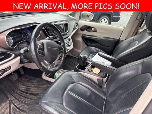 2018 Chrysler Pacifica Touring-L