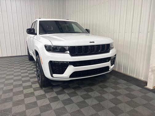 Bright White Clearcoat 2026 Jeep Grand Cherokee L Limited