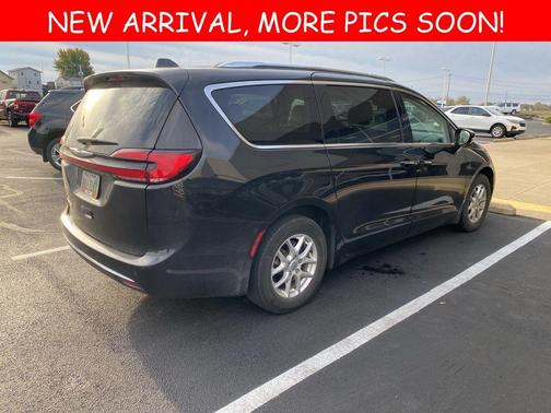 2021 Chrysler Pacifica Touring-L