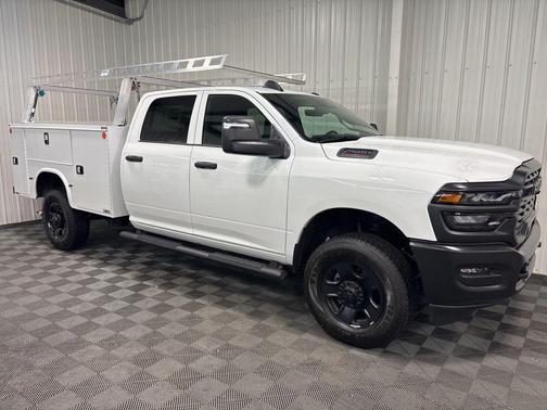 Bright White Clearcoat 2026 RAM 2500 Tradesman