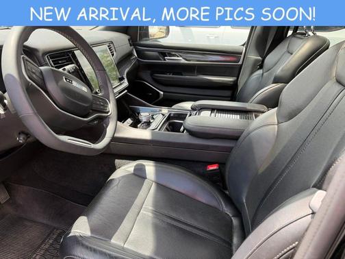 Diamond Black 2023 Jeep Wagoneer Base