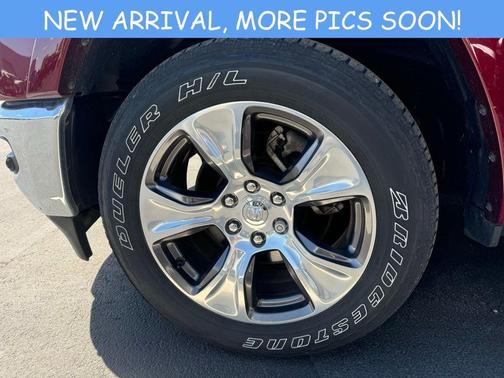 Delmonico Red Pearlcoat 2022 RAM 1500 Laramie