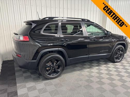 2023 Jeep Cherokee Altitude Lux