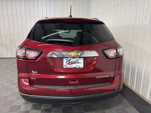 Siren Red Tintcoat 2016 Chevrolet Traverse 2LT