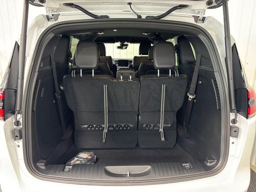 PW7 2027 Chrysler Pacifica SELECT