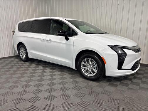 PW7 2027 Chrysler Pacifica SELECT