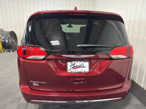 2020 Chrysler Pacifica Touring-L Plus