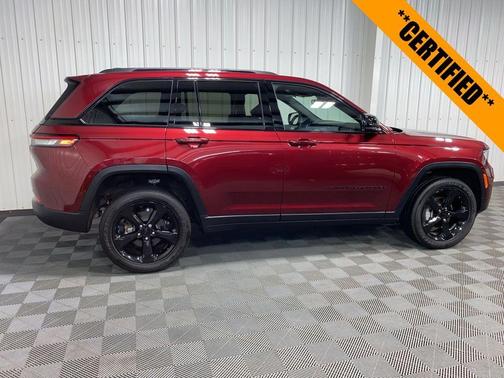 2023 Jeep Grand Cherokee Altitude