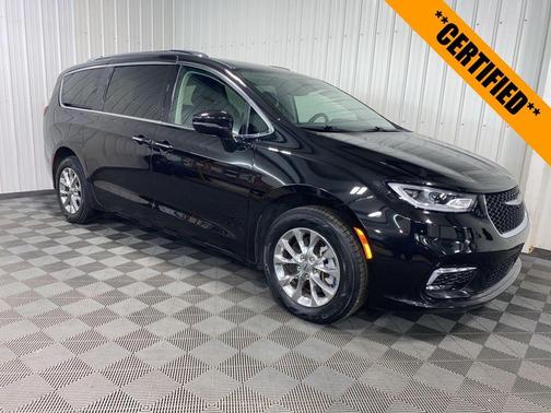 2021 Chrysler Pacifica Touring-L