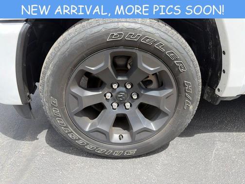 Bright White Clearcoat 2025 RAM 1500 Big Horn/Lone Star