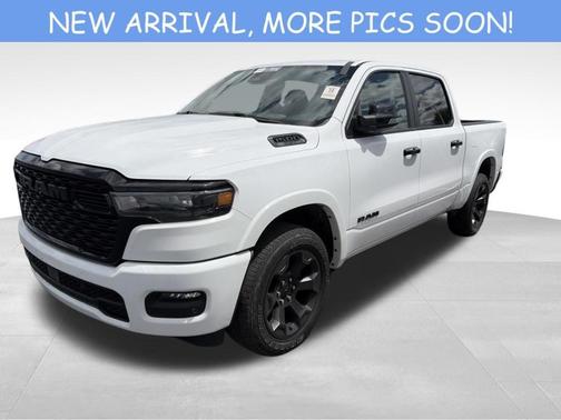 Bright White Clearcoat 2025 RAM 1500 Big Horn/Lone Star