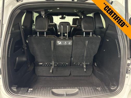 2021 Chrysler Pacifica Touring-L