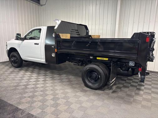 2026 RAM 3500 Tradesman/Big Horn