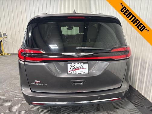 2021 Chrysler Pacifica Touring-L