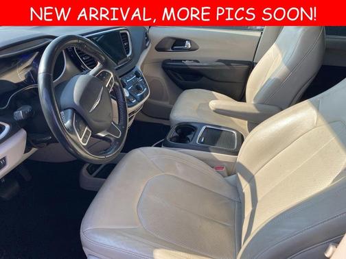 2021 Chrysler Pacifica Touring-L