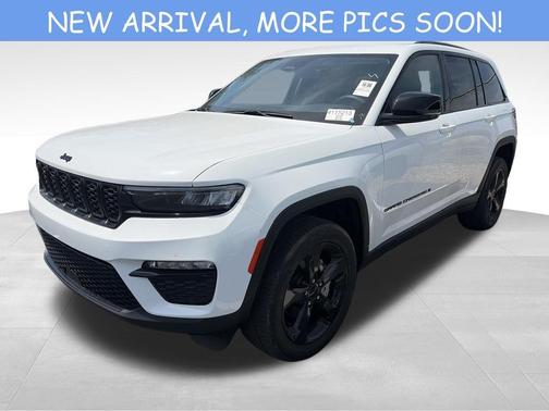 Bright White Clearcoat 2023 Jeep Grand Cherokee Limited