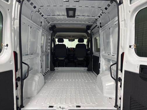 2026 RAM ProMaster 1500 Base