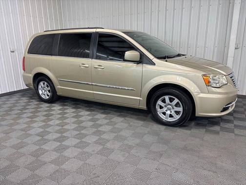2011 Chrysler Town & Country Touring