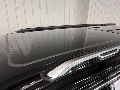 2024 Jeep Grand Wagoneer L Series III