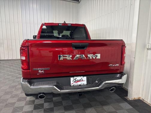 Molten Red Pearlcoat 2026 RAM 1500 Big Horn/Lone Star
