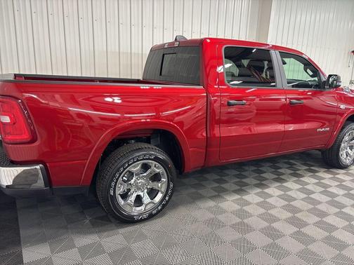 Molten Red Pearlcoat 2026 RAM 1500 Big Horn/Lone Star