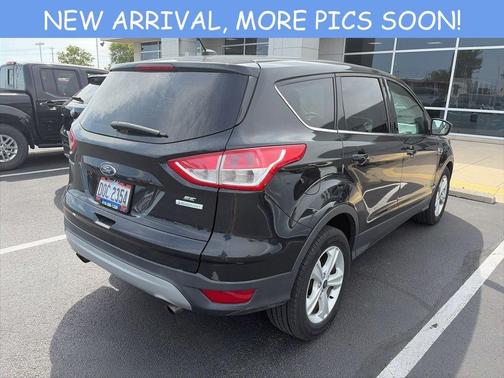 Black 2014 Ford Escape SE