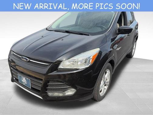 Black 2014 Ford Escape SE